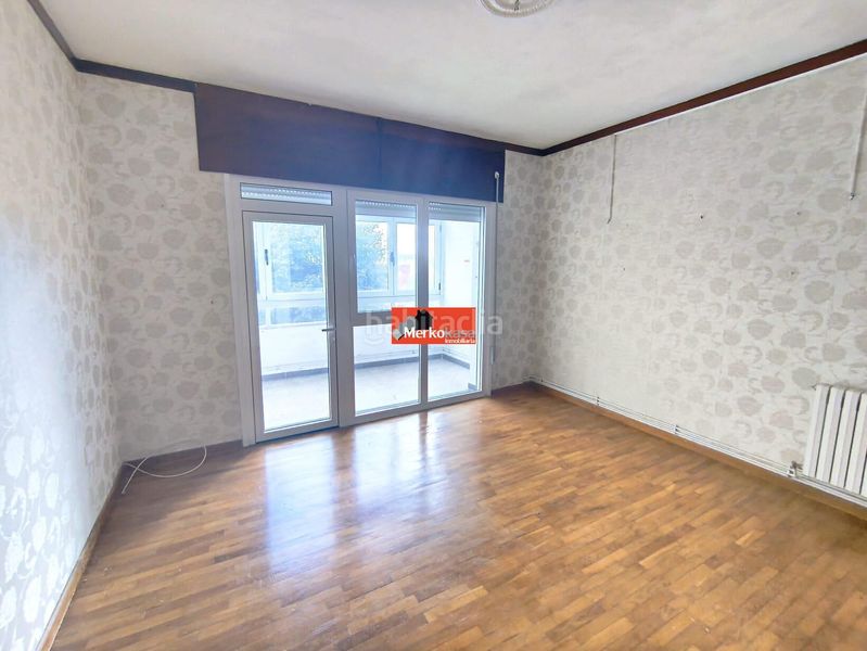 Foto ca787107-22a0-4c43-8c2f-fc5ce2aff4a1. Flat with heating in San Roque - As Fontiñas Lugo