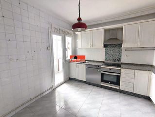 Pis a San Roque - As Fontiñas. Se vende piso luminoso y amplio sin amueblar en ronda mercedes