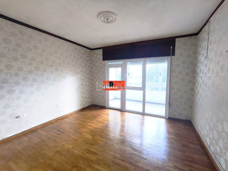 Foto e2ea33e6-0ad3-4b84-95ee-3cfaeb62f269. Flat with heating in San Roque - As Fontiñas Lugo