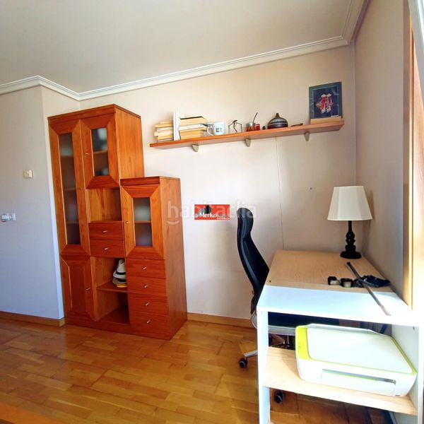 Foto e9bb8284-6fd3-463d-91c8-8255518af889. Estudi amb calefacció a A Milagrosa Lugo