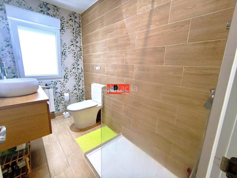 Foto b70ba650-4624-41f8-8aed-b9982894a2a6. Pis amb calefacció aparcament a Residencia - Abella Lugo