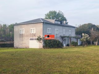Casale in Corgo (O). Gran oportunidad! casa con finca cerrada con muros de piedra de
