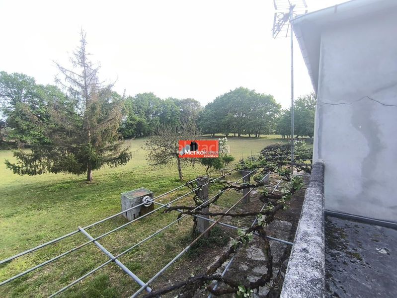 Foto 6e7ab3ad-259a-4dea-8f9e-39b1d280e301. Masia amb aparcament a Corgo (O)
