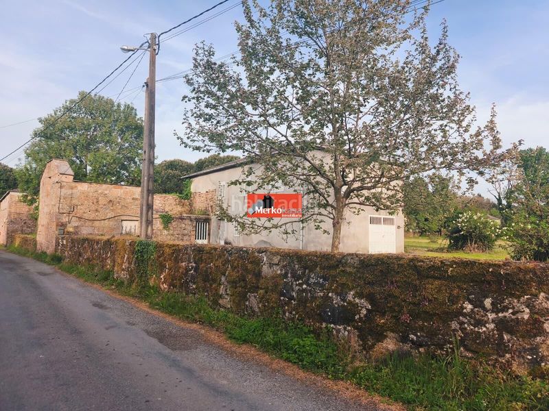 Foto 71e05e65-4d3e-4145-b8df-49d1e3497175. Masia amb aparcament a Corgo (O)
