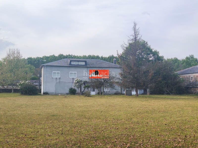 Foto e116d3e5-4312-4483-b23e-777c035e84e5. Masia amb aparcament a Corgo (O)