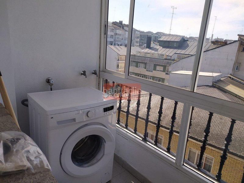 Foto 5918fe5b-faf0-4b3a-85b1-d852136b6680. Duplex con riscaldamento parcheggio in San Roque - As Fontiñas Lugo