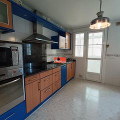 Affitto Appartamento in Acea de Olga - Augas Férreas. Se alquila vivienda de cinco dormitorios en avd. de madrid!!!
