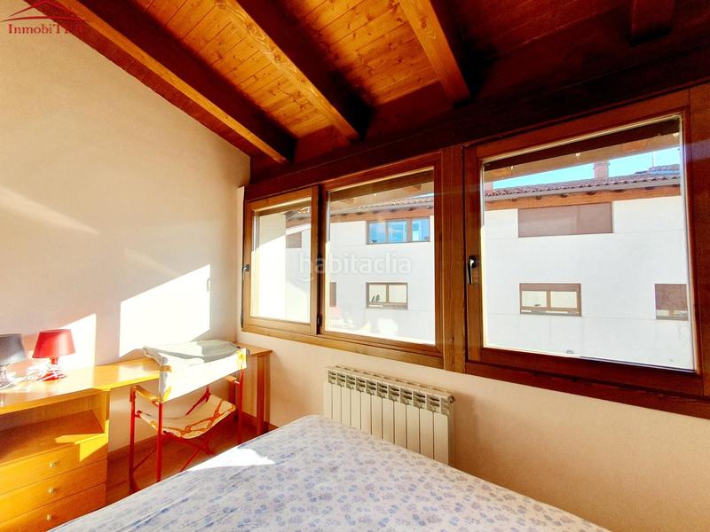 Foto f2b73723-2d09-416a-9ea9-9cc4345e4188. Casa con riscaldamento parcheggio in Cedrillas