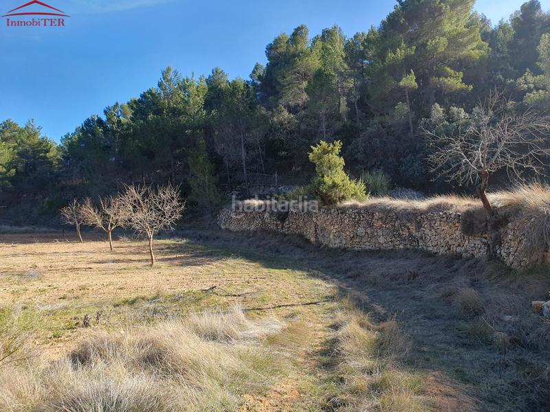 Foto 4454f0e2-051f-4dc4-ae5b-581d5c1f1431. Casa amb calefacció a Monroyo