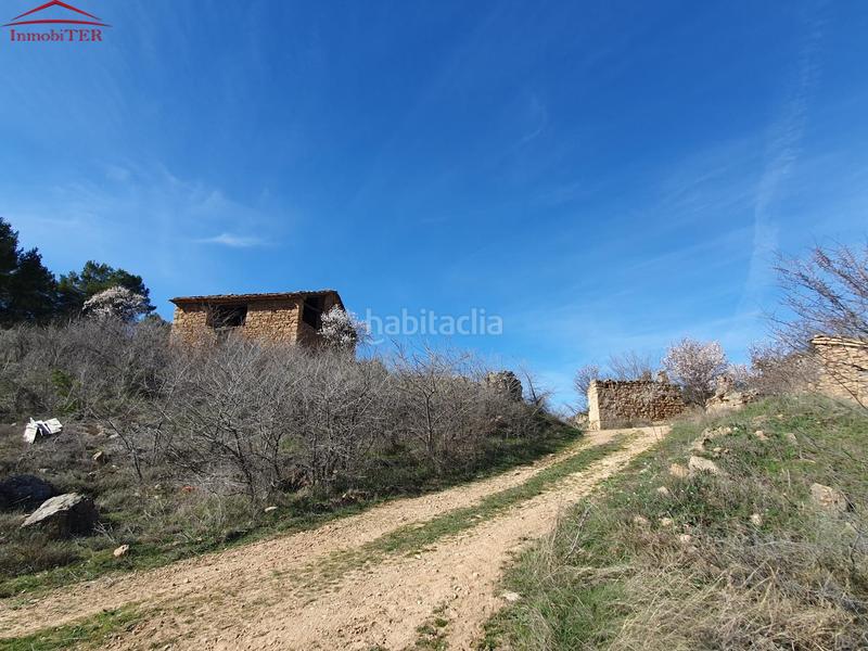 Foto 4b1a6a02-2946-4c17-8bb4-9e9bff673c51. Casa amb calefacció a Monroyo