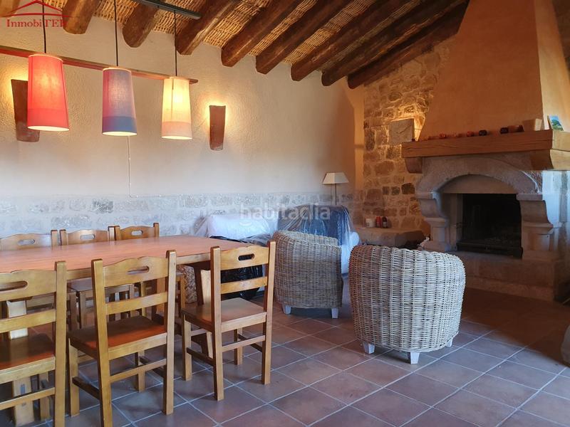 Foto 4d259574-0778-4cf0-a1e7-9de31fb1fb74. Casa amb calefacció a Monroyo