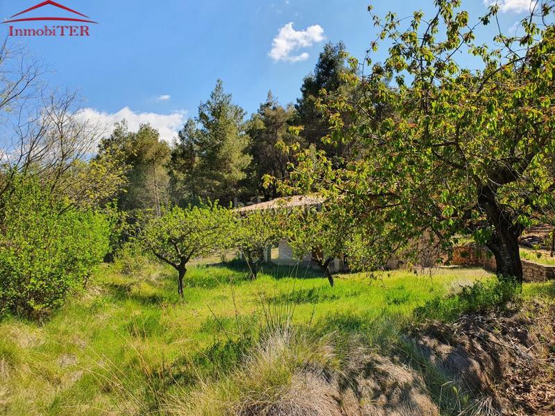 Foto c7704e46-4779-4c80-82ad-13ad081c3e24. Casa amb calefacció a Monroyo
