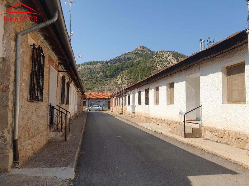 Foto fac84f92-c31f-4793-b34d-0a9c18f803dc. Casa a Aliaga