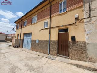 Casa a Cuevas Labradas. Se vende vivienda con terreno en cuevas labradas