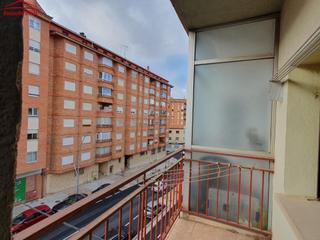 Pis a Ensanche - Fuenfresca. Vivienda en el ensanche con trastero