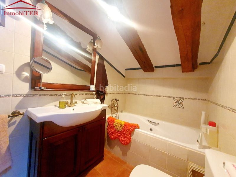 Foto b1d38404-f629-4d0a-8290-55cc04616996. Casa amb calefacció aparcament a Alfambra