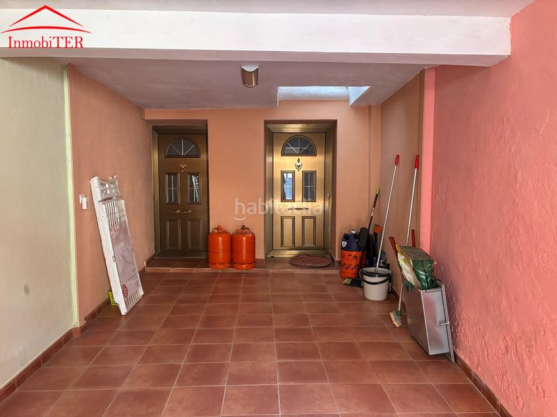 Foto f04dd22d-5c71-490c-ac10-0ddd6b3c16a1. Casa amb calefacció aparcament a Alfambra
