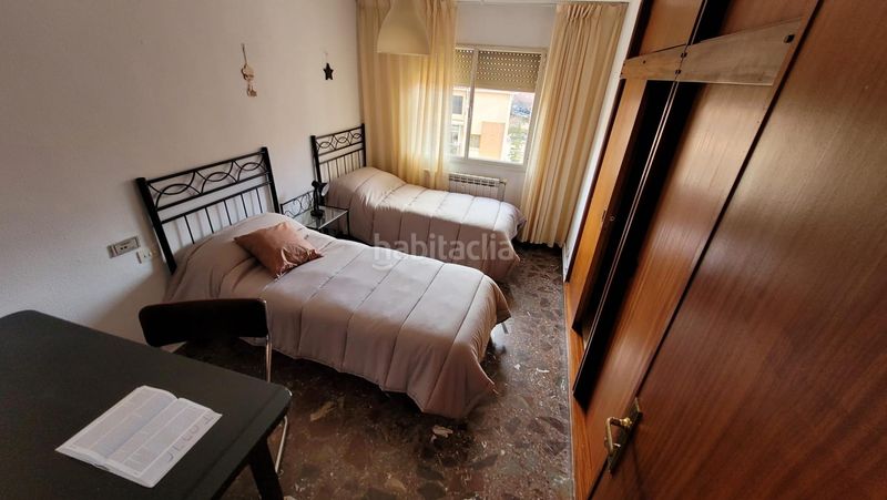 Foto 2c2d7bbd-cf43-441b-87b2-3cd8095f37fd. Rent flat with heating parking in Ensanche - Fuenfresca Teruel