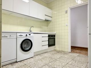 Location Appartement  Calle carmen. Amplio piso de 3 dormitorios en calle carmen