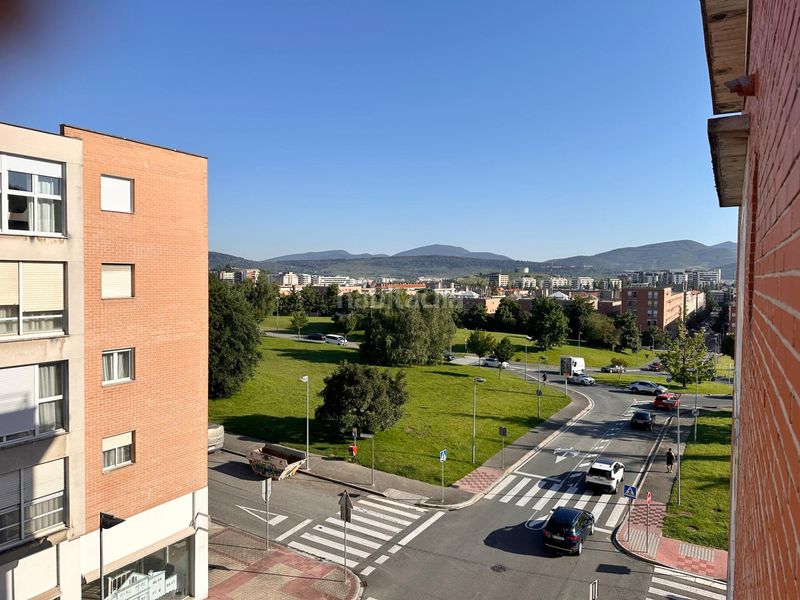 Foto 51bc5365-2f19-40a7-a76b-a6ca25ca1fd2. Pis amb calefacció aparcament a Mendillorri Pamplona / Iruña