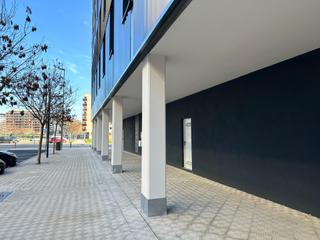 Location Local commercial  Calle maria lacunza. Local comercial en lezkairu pamplona