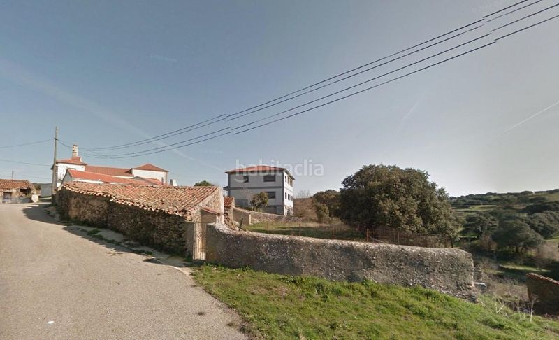 Foto 4aba2db3-ff72-4556-8b79-6efa89cd84dc. Casa amb aparcament a Frades de la Sierra