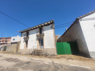 Casa a Frades de la Sierra. Casa y terreno en venta en frades de la sierra especial!!!