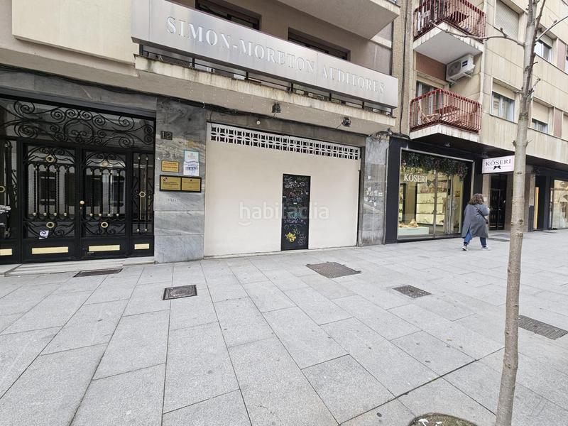 Foto 9860bb2b-ca80-4d71-bd90-d41795b0c186. Alquiler local comercial local en alquiler en josé jauregui en Salamanca