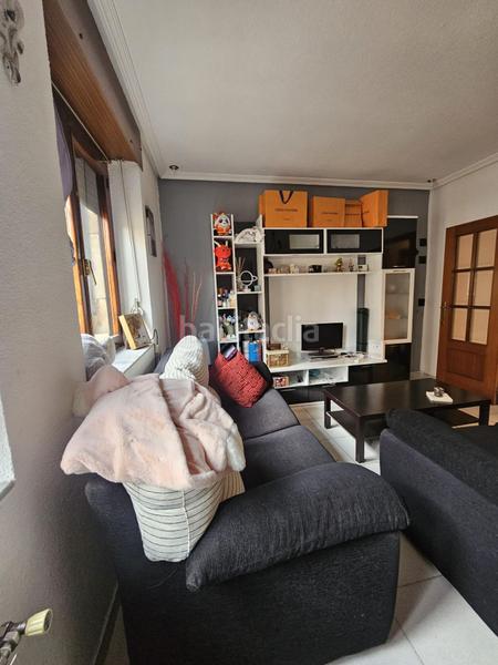 Foto dc1f0e0f-ca8a-4e39-9e3d-7f631a93ac73. Flat with heating in Carmelitas Salamanca