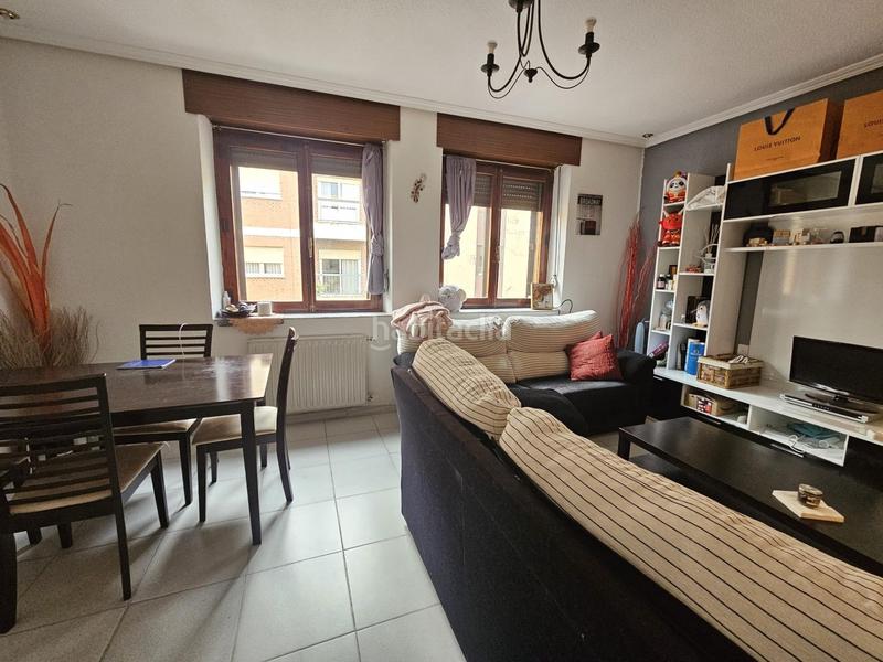Foto fd528190-dcbb-4cbd-bc2b-e07bc506fa4c. Flat with heating in Carmelitas Salamanca