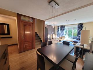 Maison jumelée  Calle del río mondego. Unico en vistahermosa!!! chalet adosado en venta