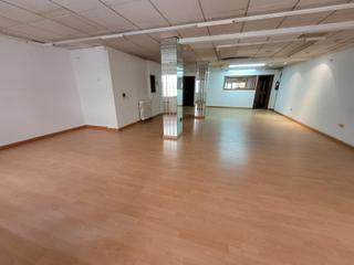 Piso en Sancti Spiritus - San Juan. Inmueble en venta junto czamora