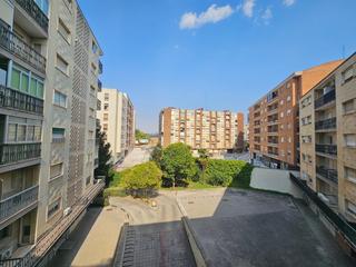 Pis a Estación. Junto alamedilla principio del paseo de la estación, muy luminos