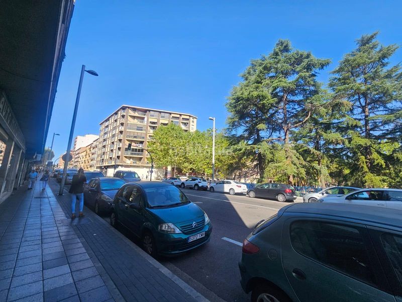 Foto bfd735f1-4c93-467c-84a5-252f9fbaf490. Estudi a Carmelitas Salamanca