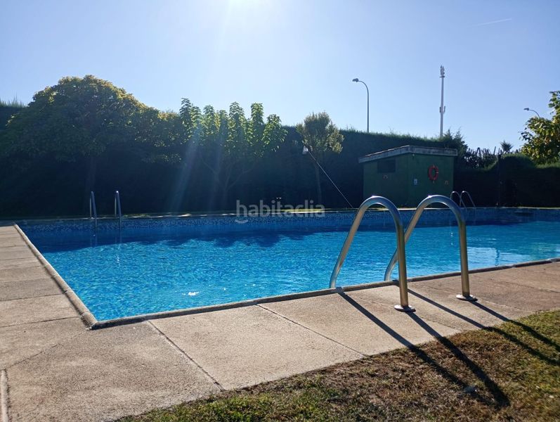 Foto 0c4dfadd-776b-438b-a7eb-bf521d5c747d. Casa adossada amb calefacció aparcament piscina a Santa Marta de Tormes