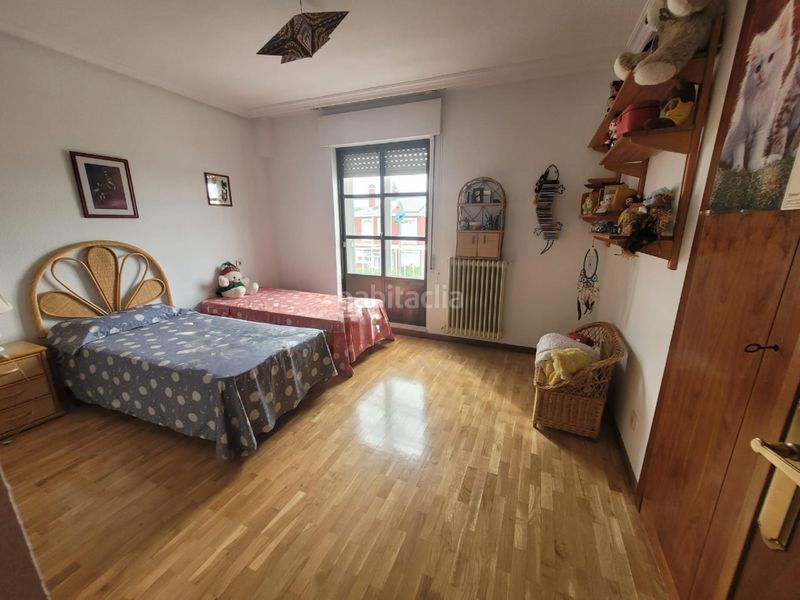 Foto 57a3a173-6c2a-4ea3-a574-b6772f02450e. Casa adossada amb calefacció aparcament piscina a Santa Marta de Tormes