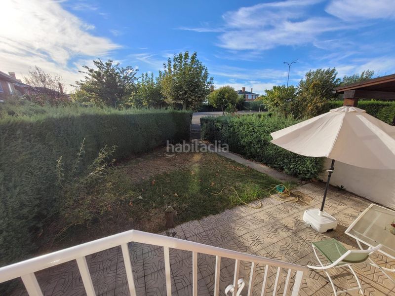 Foto b10a5da1-6adc-4fa8-875c-b7a20ef8775a. Casa adossada amb calefacció aparcament piscina a Santa Marta de Tormes