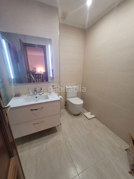 Foto f216b5f1-c107-4b1b-982c-e58af6e8c5e1. Casa adossada amb calefacció aparcament piscina a Santa Marta de Tormes