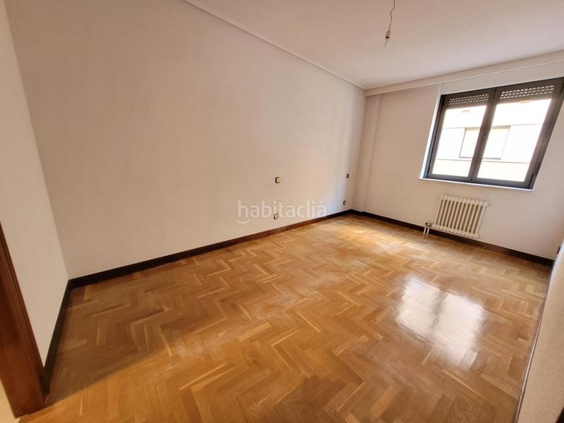 Foto aae2da9d-b89f-4e48-82e2-c71a166aee4f. Flat with heating in Sancti Spiritus - San Juan Salamanca