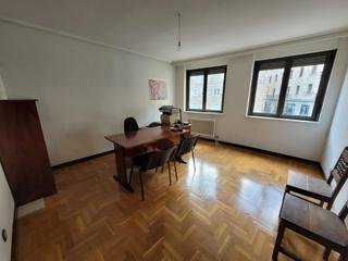 Flat in Sancti Spiritus - San Juan. Bonito piso exterior 1 dormitorio junto calle toro