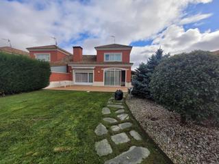 Miete Doppelhaus in Carbajosa de la Sagrada