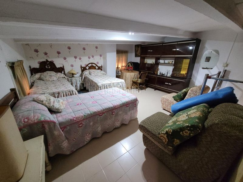 Foto 8c822f0b-ab83-4321-a570-e0c052307410. Xalet amb piscina a Terradillos