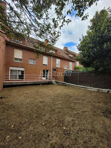 Foto f8624207-1a87-43a1-b60a-19e6d94ab6b1. Casa adossada amb calefacció aparcament piscina a Carrascal de Barregas