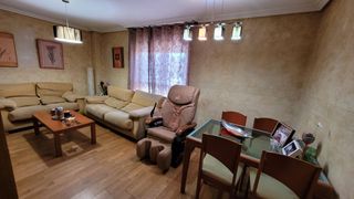 Appartement à Santa Marta de Tormes. Piso en venta en santa marta oportunidad!!!
