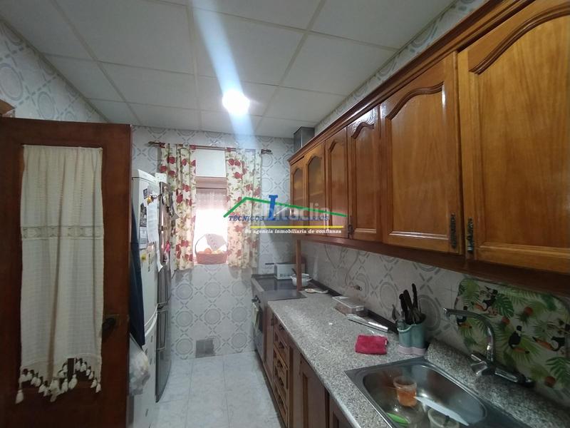 Foto 01a919f8-f6f8-4e75-a7de-fe6ca222f33c. Casa amb aparcament piscina a Centro Mérida