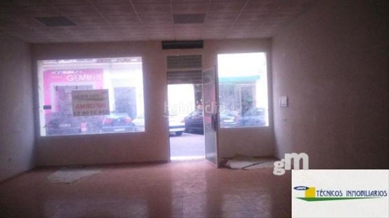 Foto 0e4c290b-26cd-4caf-ad84-53af22c0ed74. Lloguer local comercial a Este Mérida