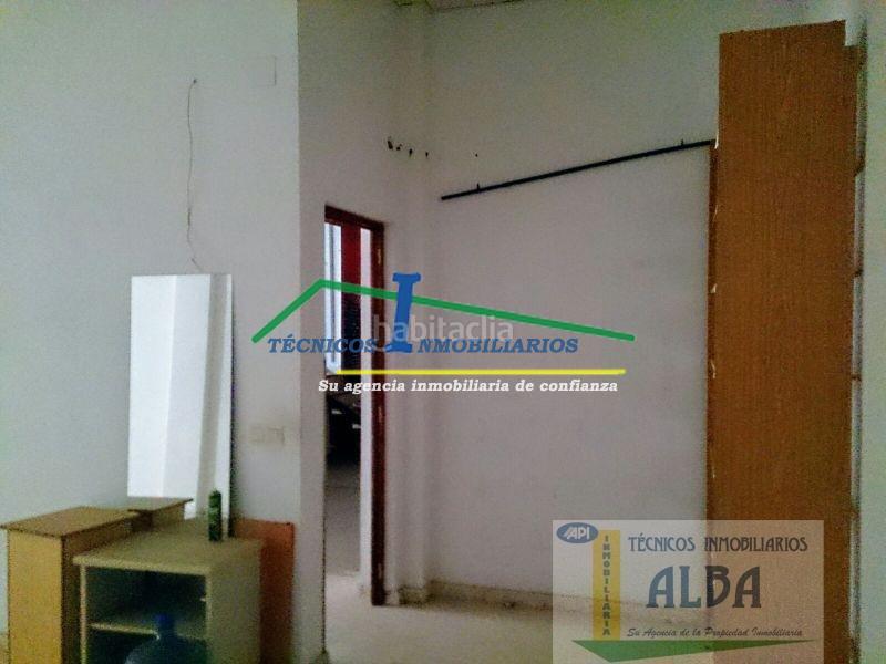 Foto 16a09f0e-83c3-42e3-bcdf-aa5ea7047f21. Local comercial a Este Mérida