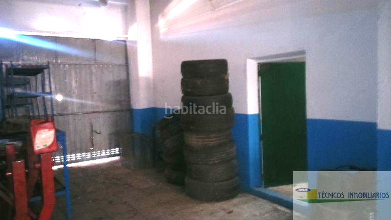 Foto 8094f8f8-5234-4fe8-98a3-2737bb35b60a. Alquiler local comercial zona completamente consolidada, todos los servicios. ambulatorio, farmacia, supermercado , bares, numerosos comercios. calle de mu en Mérida