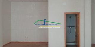 Location Local commercial à Este. Zona consolidada.todos los servicios. muchos comercios.ambulator