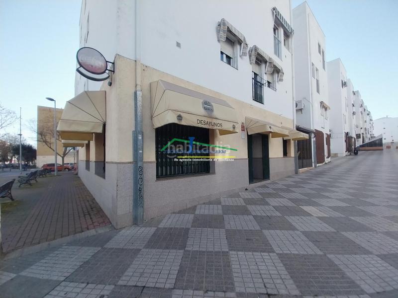 Foto b3b15bfa-b3c3-48e8-b833-ae21035fae86. Local comercial a Oeste Mérida